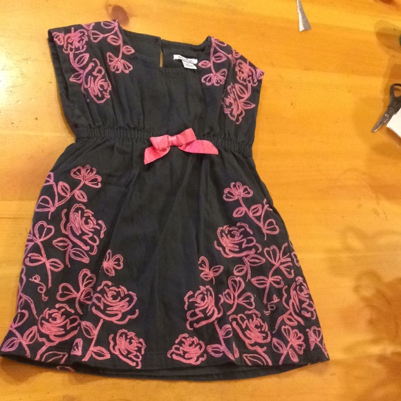 Size 3 hartstrings dress - Picture 2 of 6